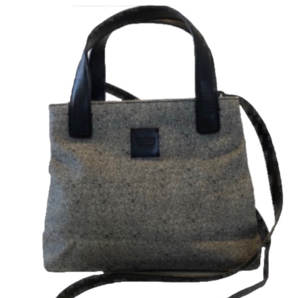 Esprit de corp black and white handbag with removable crossbody strap